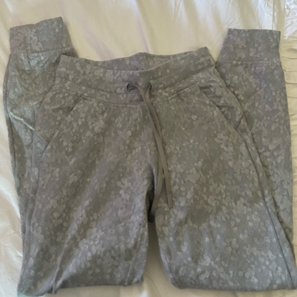Ready to Rulu Lululemon Joggers - Grey
